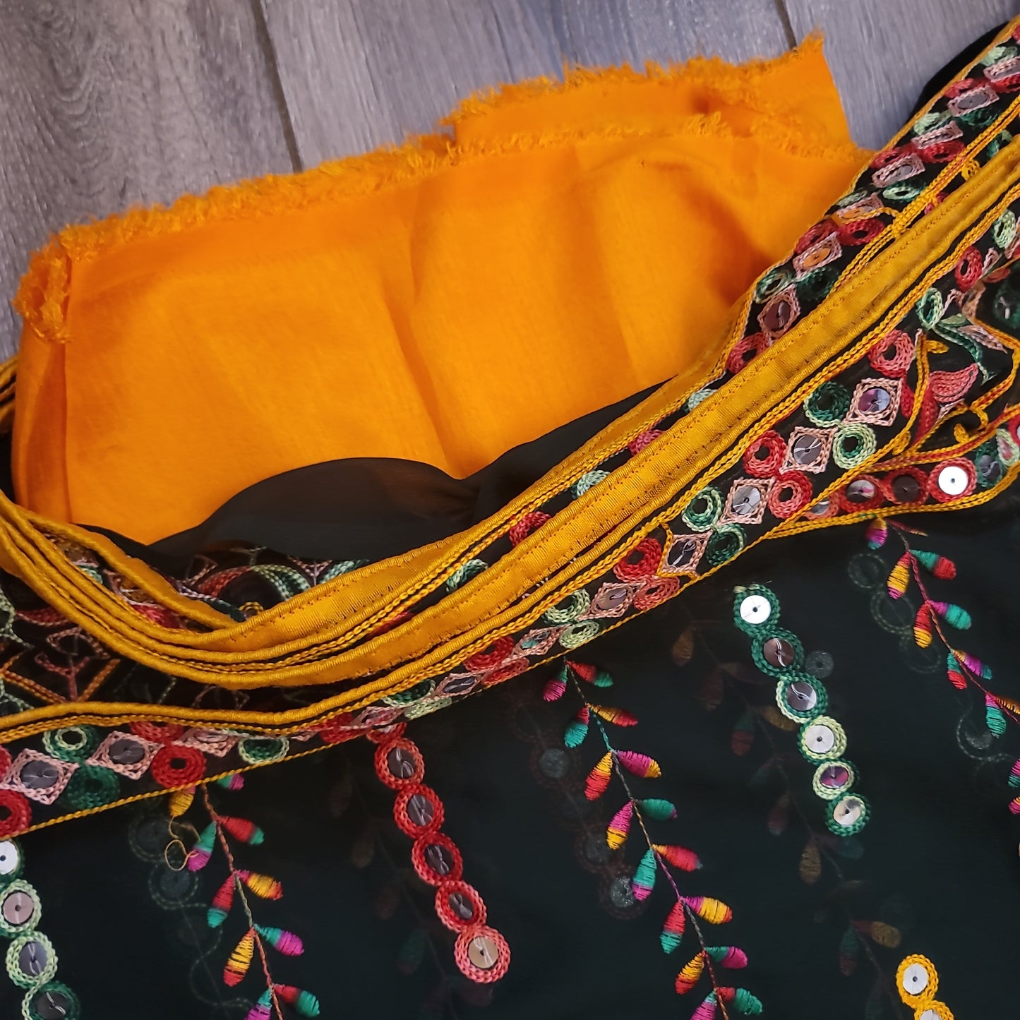 Dark Green Heavy Georgette Thread Embroidery Saree