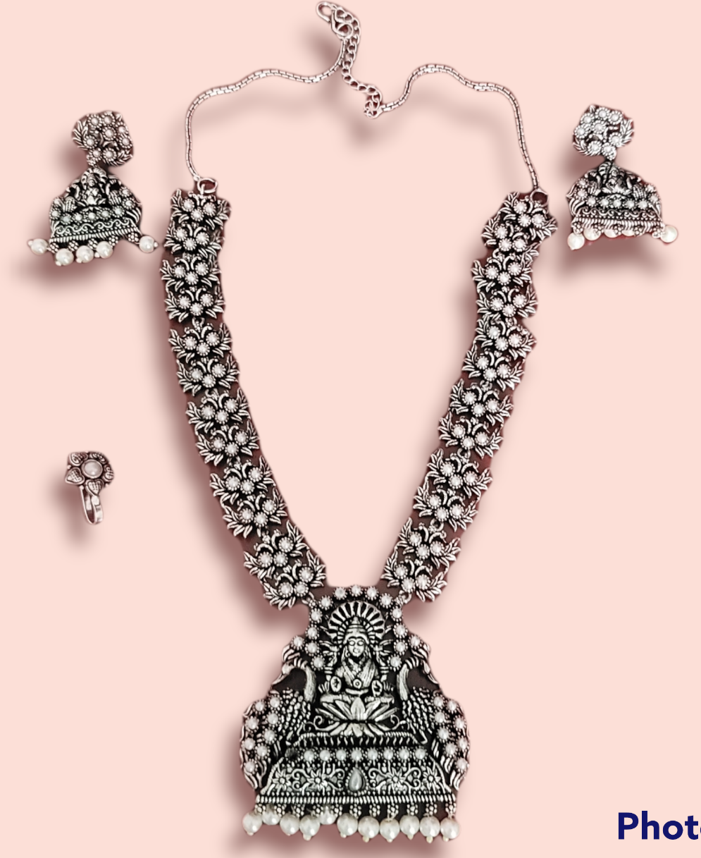 German Silver / Oxidized Necklace Temple Set