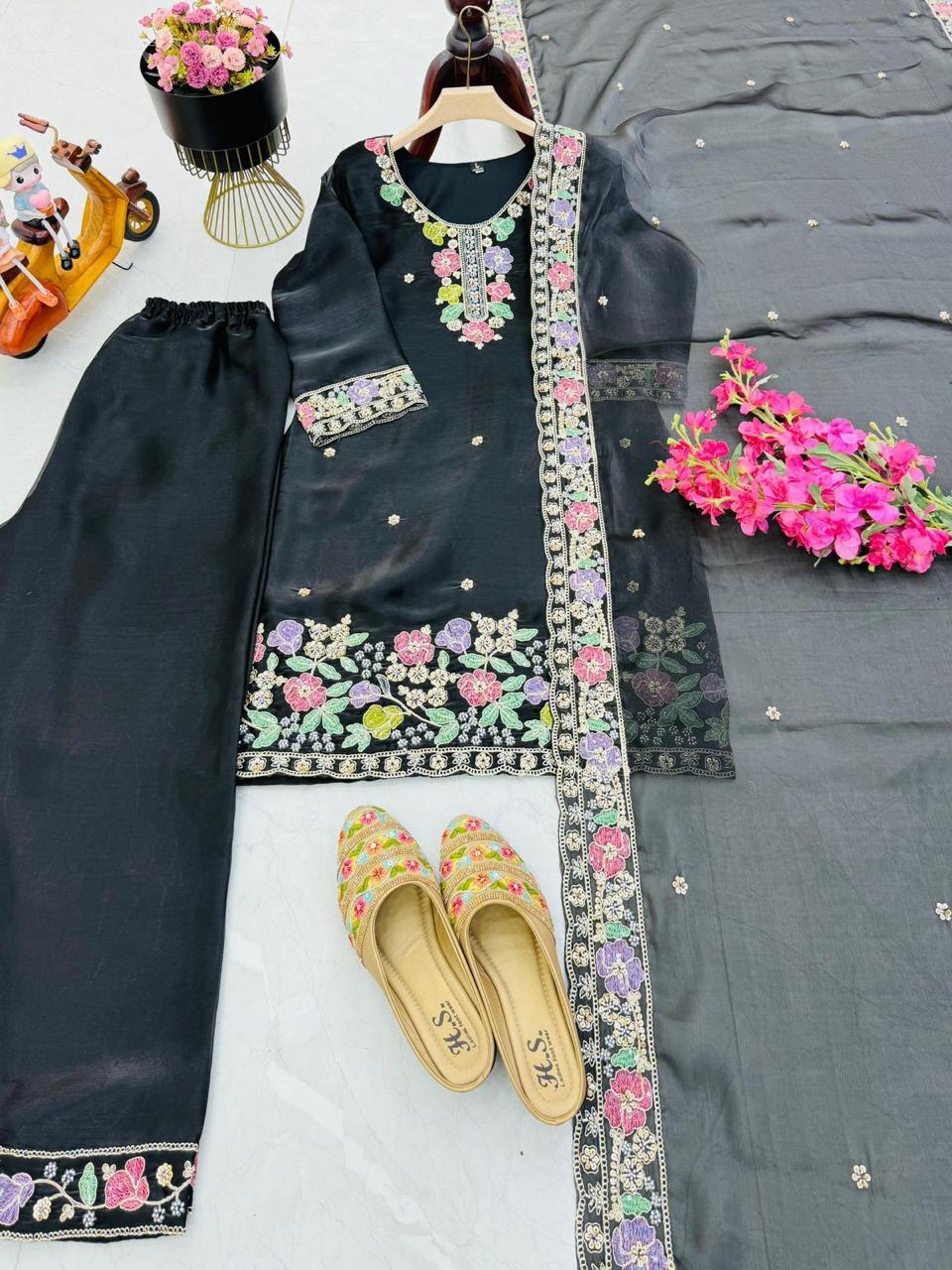 Jimi Choo Fabric Designer Kurta, Palazzo & Dupatta Set