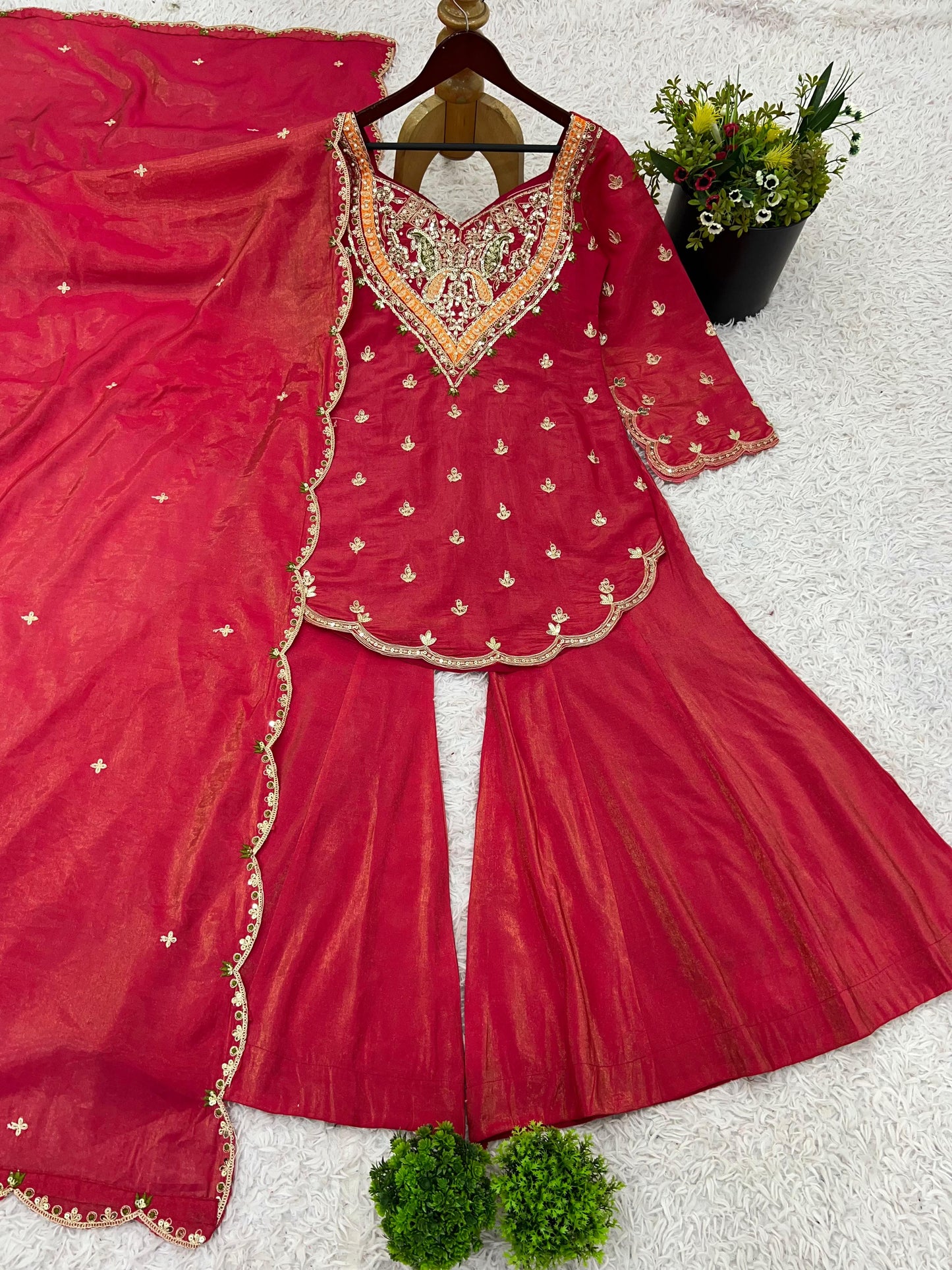 Elegant Simar Silk Set with Embroidery Work